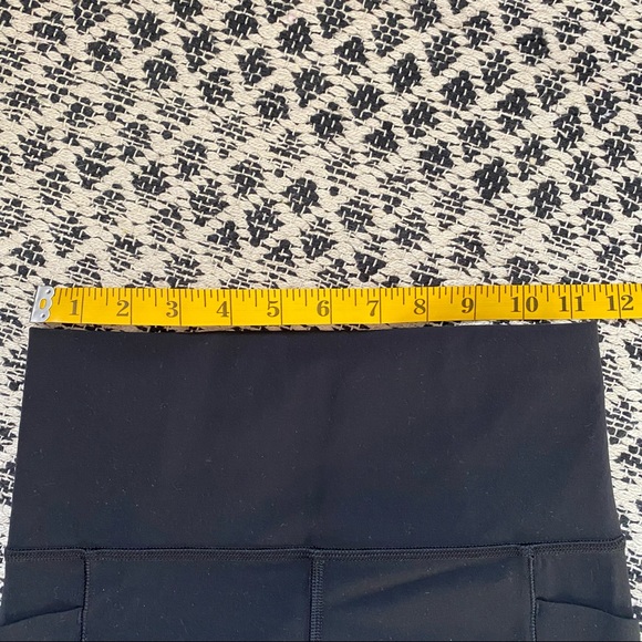 Athleta Salutation Stash Pocket leggings - Picture 5 of 7